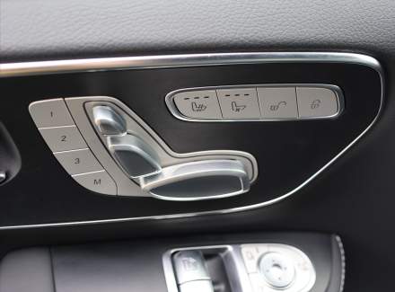 Mercedes-Benz - V-class