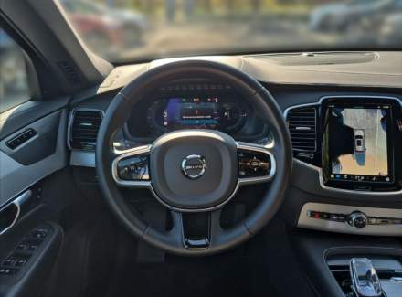 Volvo - XC90