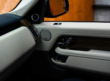 Land Rover - Range Rover