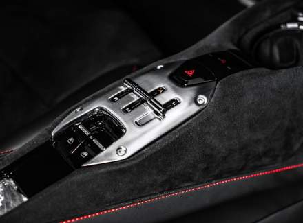 Ferrari - SF90 Stradale