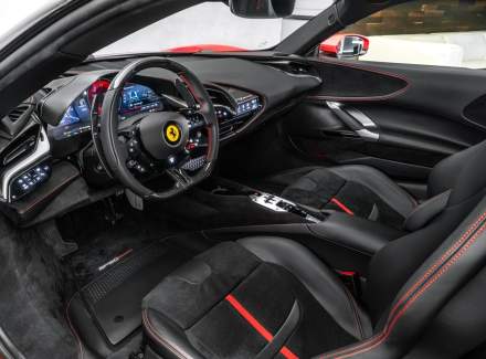Ferrari - SF90 Stradale