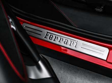 Ferrari - SF90 Stradale