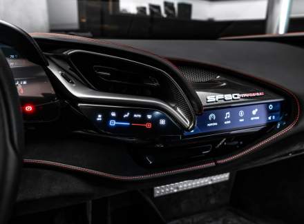 Ferrari - SF90 Stradale