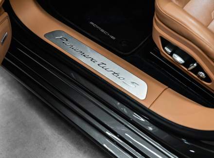 Porsche - Panamera