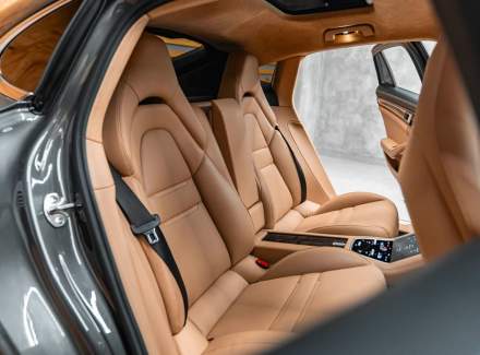 Porsche - Panamera