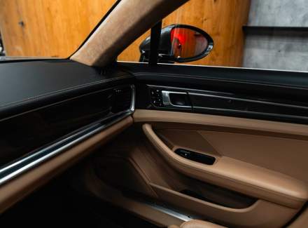 Porsche - Panamera