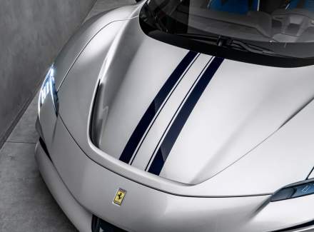 Ferrari - SF90 Stradale