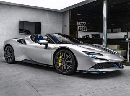 Ferrari - SF90 Stradale