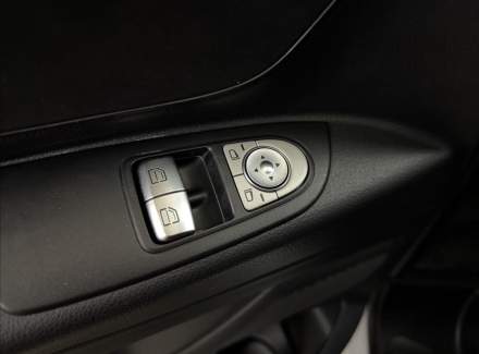 Mercedes-Benz - Vito