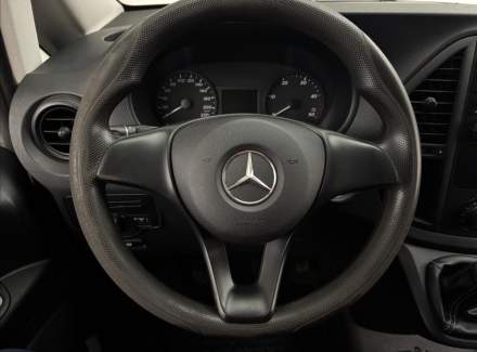 Mercedes-Benz - Vito