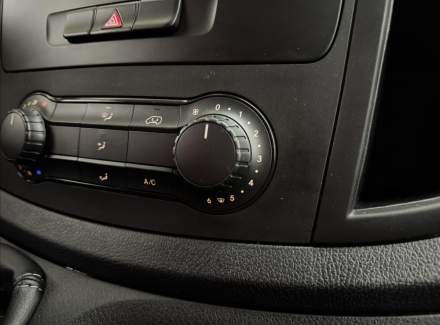 Mercedes-Benz - Vito
