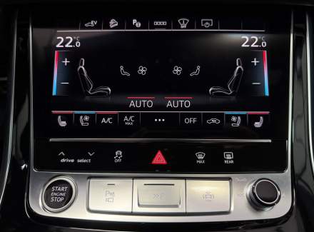 Audi - Q8