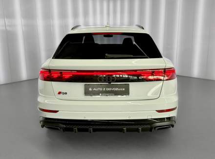 Audi - Q8