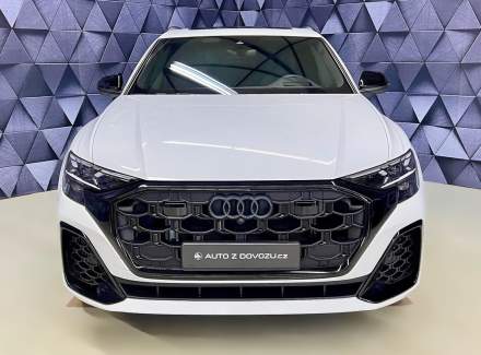 Audi - Q8