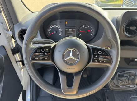 Mercedes-Benz - Sprinter
