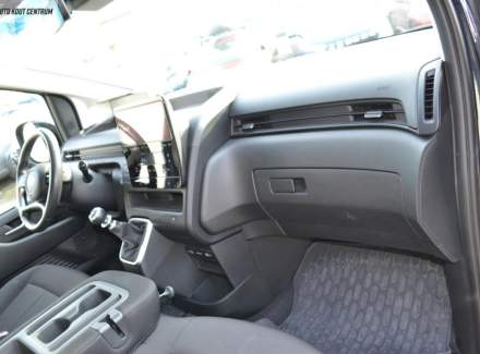 Hyundai - Staria