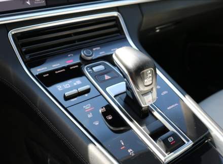 Porsche - Panamera