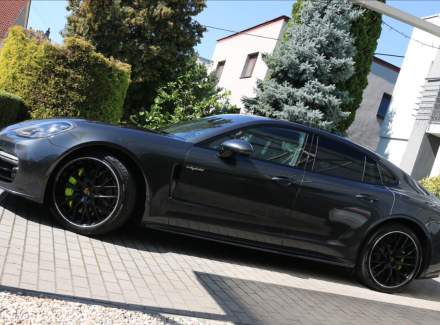 Porsche - Panamera