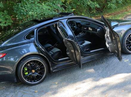 Porsche - Panamera