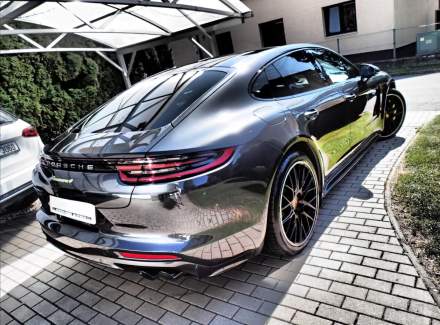 Porsche - Panamera