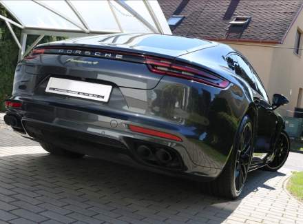 Porsche - Panamera