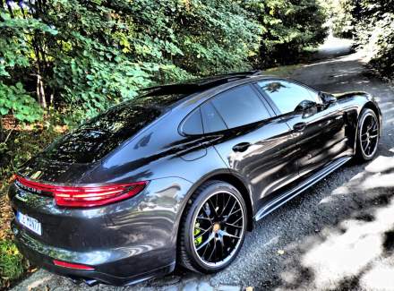 Porsche - Panamera