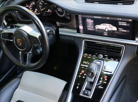 Porsche - Panamera