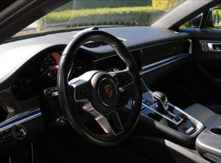 Porsche - Panamera