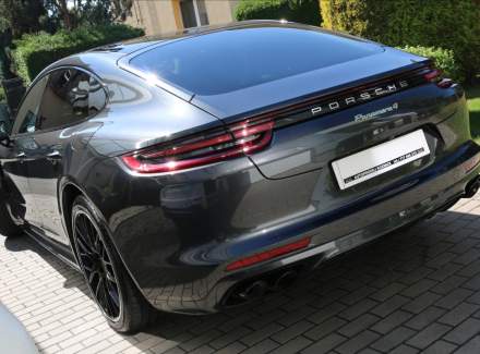 Porsche - Panamera