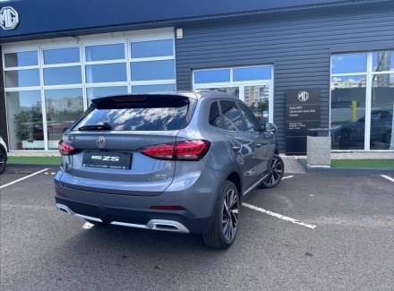 MG - ZS
