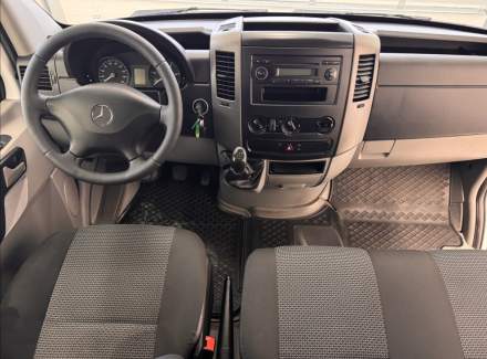 Mercedes-Benz - Sprinter