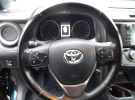 Toyota - RAV 4