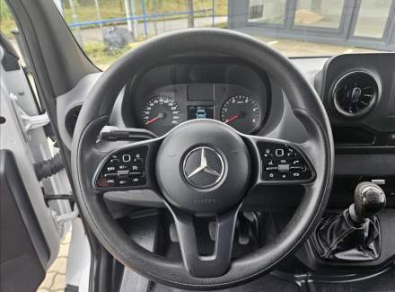 Mercedes-Benz - Sprinter