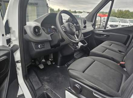 Mercedes-Benz - Sprinter