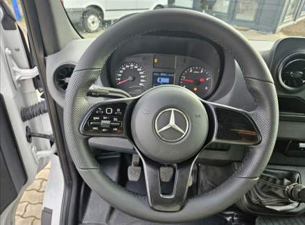 Mercedes-Benz - Sprinter