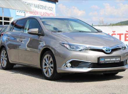 Toyota - Auris