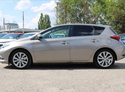 Toyota - Auris