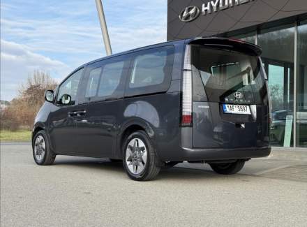 Hyundai - Staria