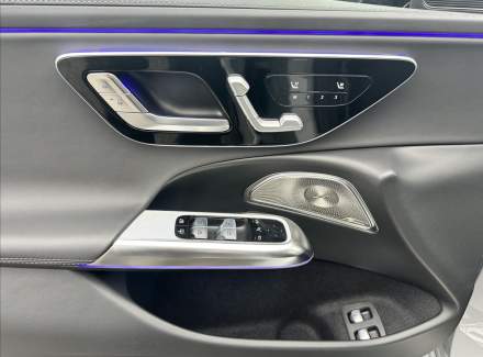 Mercedes-Benz - E-class