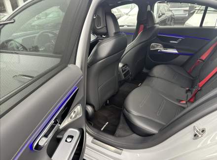 Mercedes-Benz - E-class