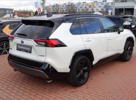 Toyota - RAV 4