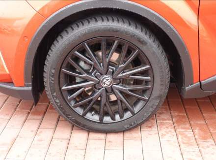 Toyota - C-HR