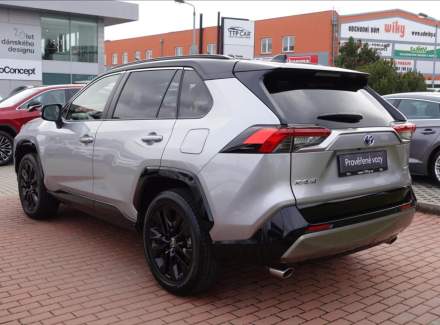 Toyota - RAV 4