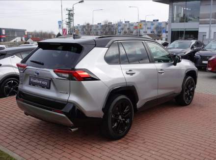 Toyota - RAV 4