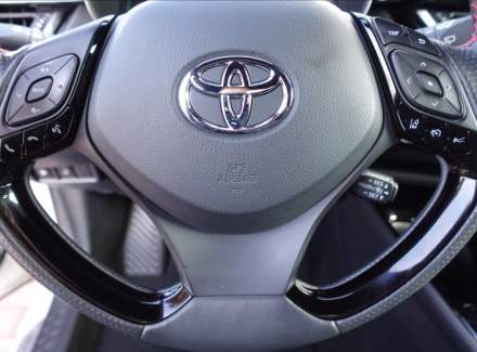 Toyota - C-HR