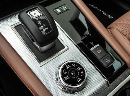 Mitsubishi - Outlander