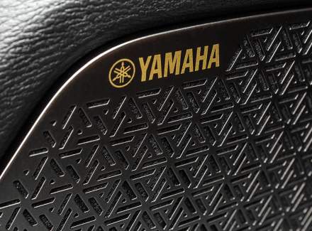 Mitsubishi - Outlander