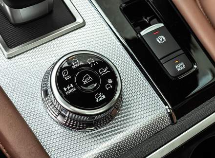 Mitsubishi - Outlander