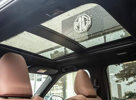 Mitsubishi - Outlander