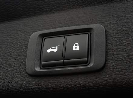 Mitsubishi - Outlander